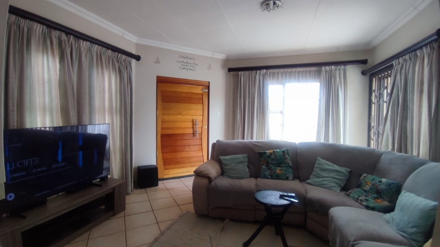 3 Bedroom Property for Sale in Karlienpark North West